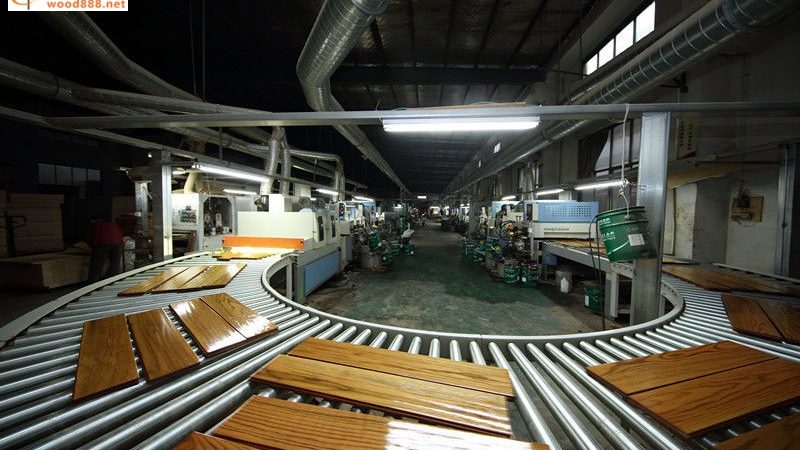 锁扣地板耐磨层厚度：揭秘锁扣地板的耐用秘诀